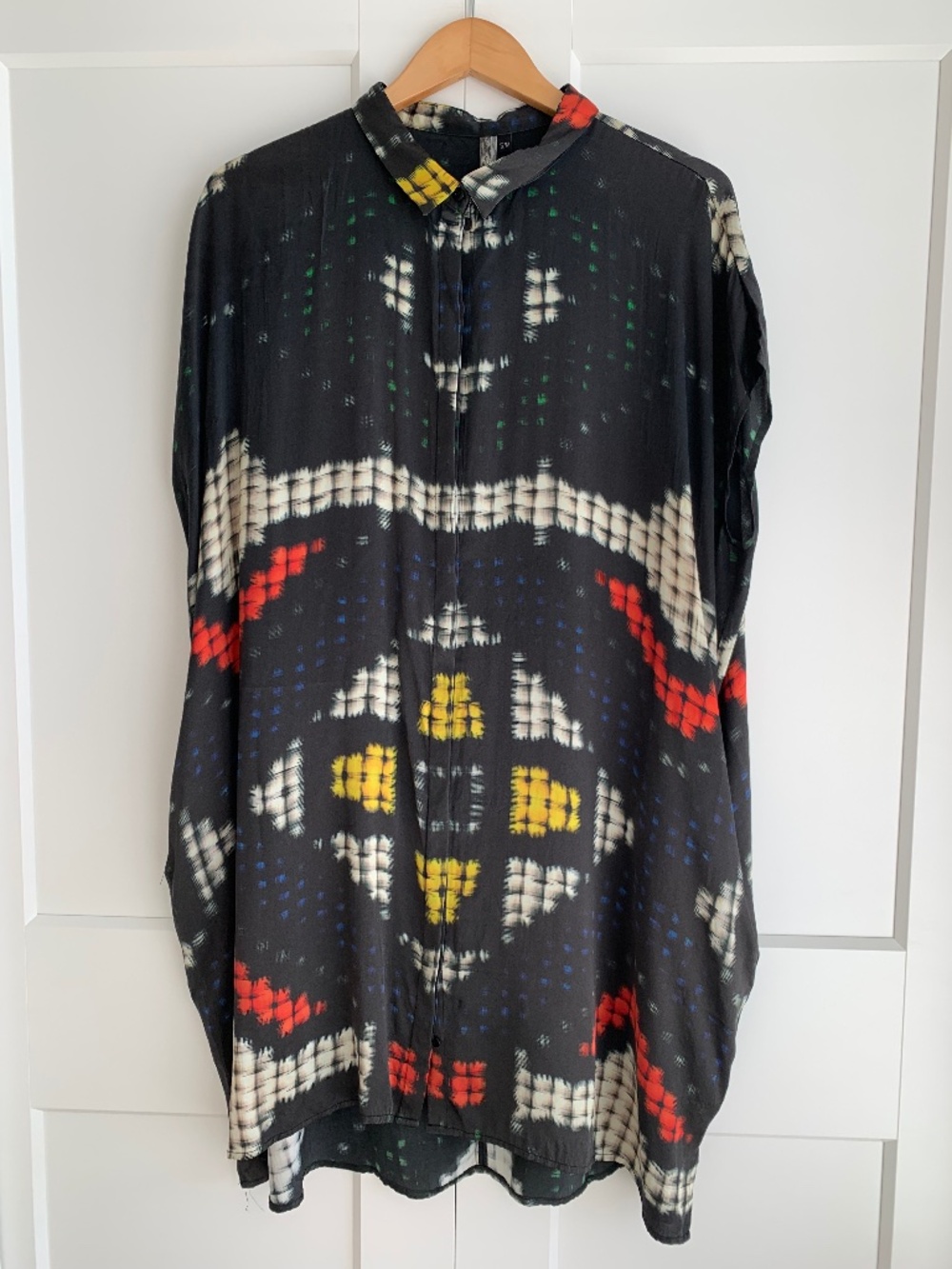 Elk 100% silk Retro Abstract Print Bat Sleeve Top Women's Size M